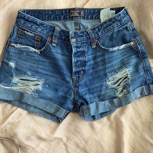 Low Rise Boyfriend Short